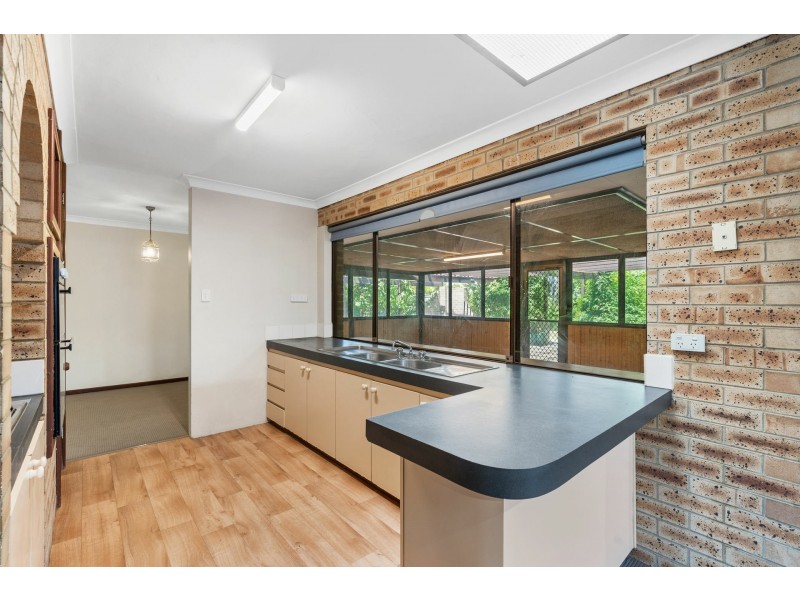 8 Renou Way, Bateman WA 6150