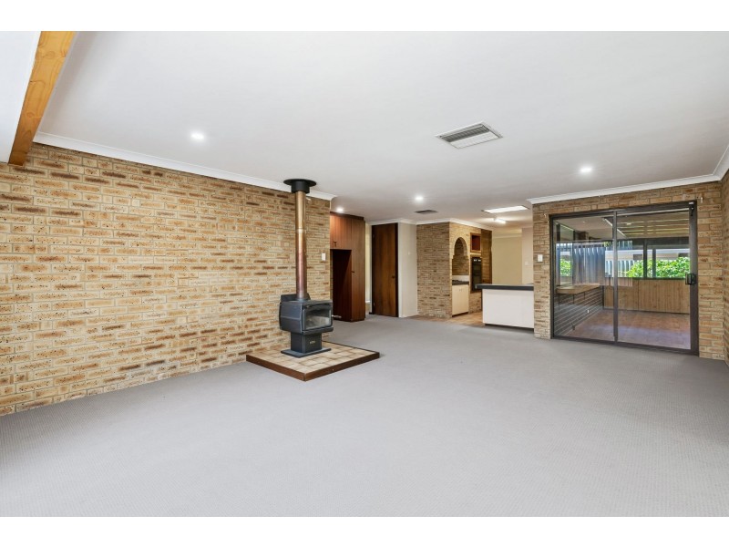 8 Renou Way, Bateman WA 6150