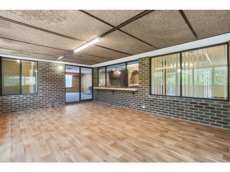 8 Renou Way, Bateman WA 6150