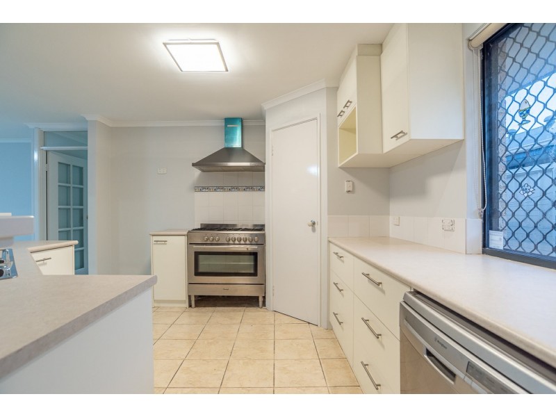 12 Richards Place, Cannington WA 6107