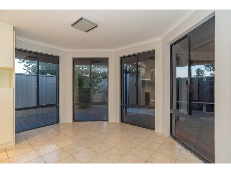 12 Richards Place, Cannington WA 6107