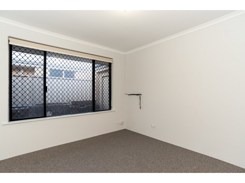 12 Richards Place, Cannington WA 6107