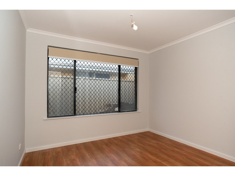 12 Richards Place, Cannington WA 6107