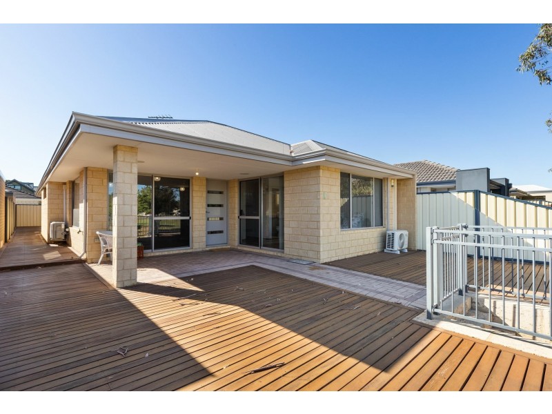 9 Posey Lane, Success WA 6164