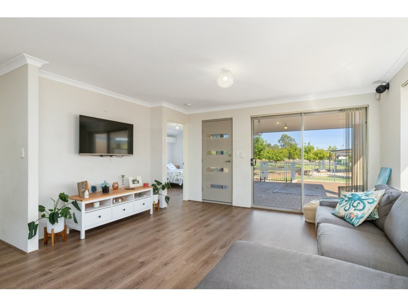 9 Posey Lane, Success WA 6164