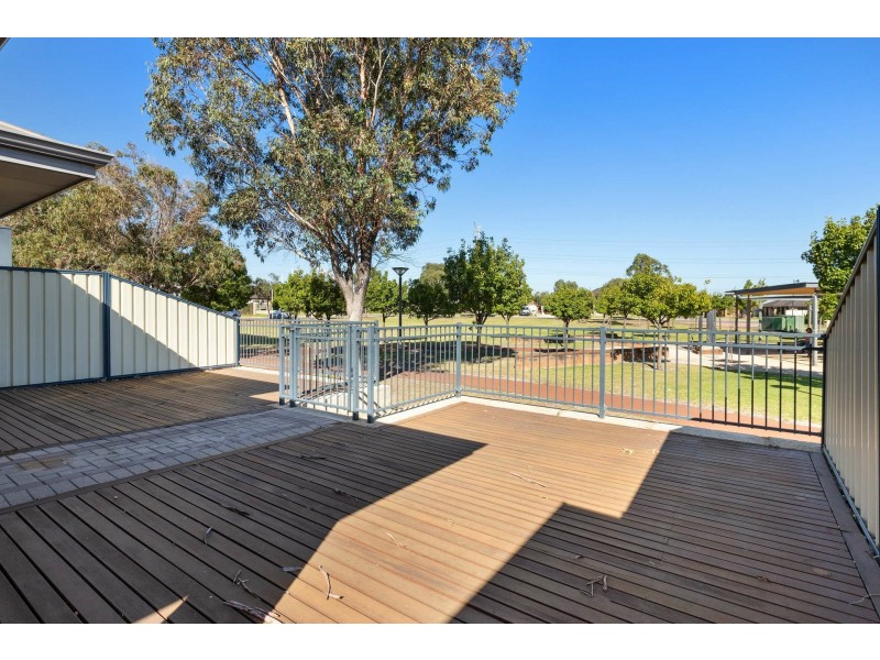 9 Posey Lane, Success WA 6164