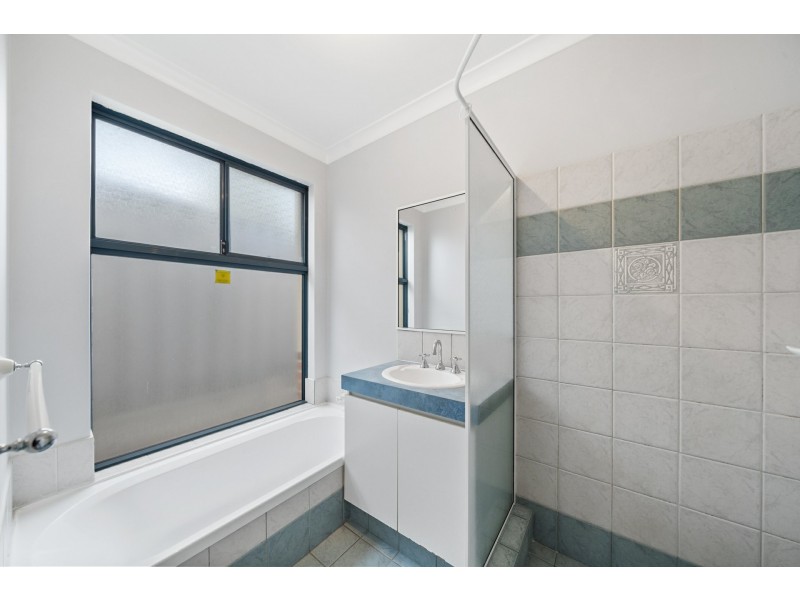 9/24 Farnham Street, Bentley WA 6102