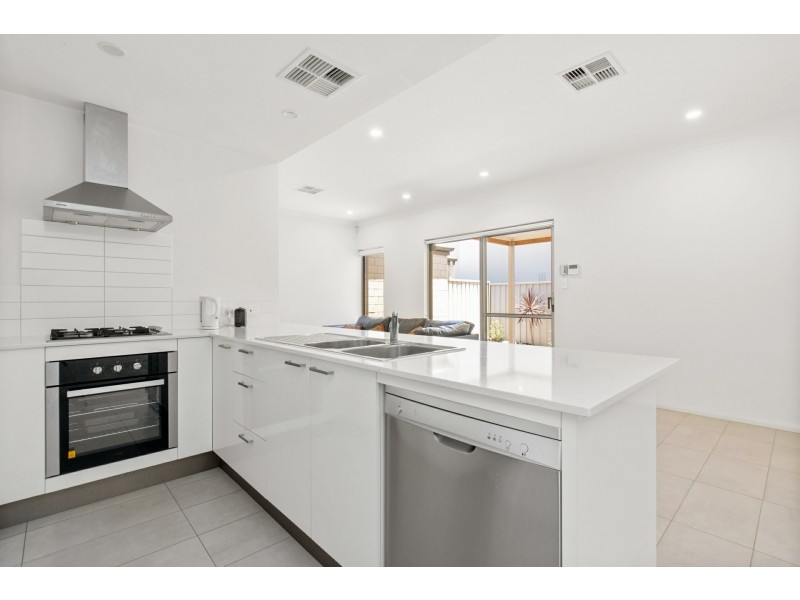 24c Myimbar Way, Nollamara WA 6061