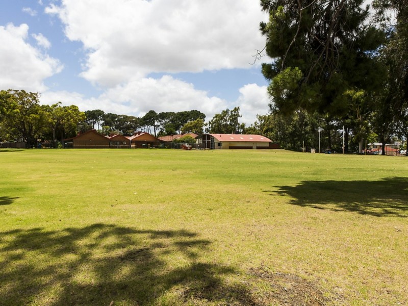 24c Myimbar Way, Nollamara WA 6061