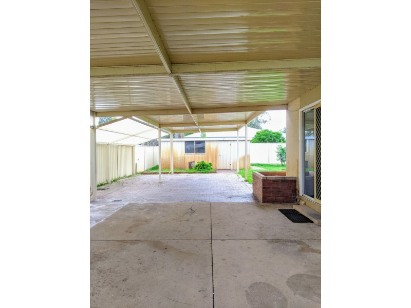 37 Whiteside Street, Cloverdale WA 6105