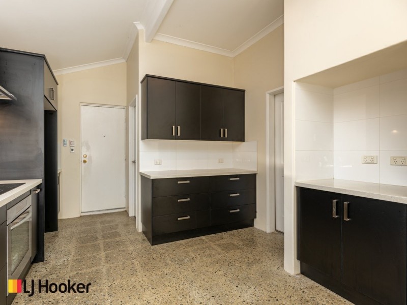68 Calley Drive, Leeming WA 6149