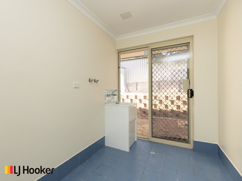 68 Calley Drive, Leeming WA 6149