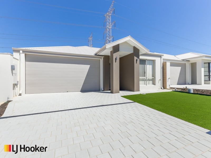 25 Lewisham Vista, Success WA 6164