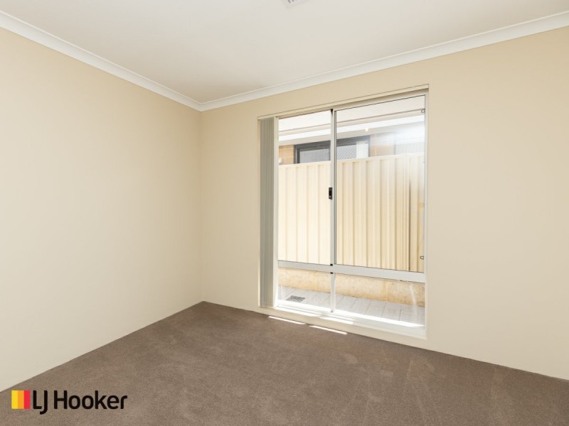 25 Lewisham Vista, Success WA 6164