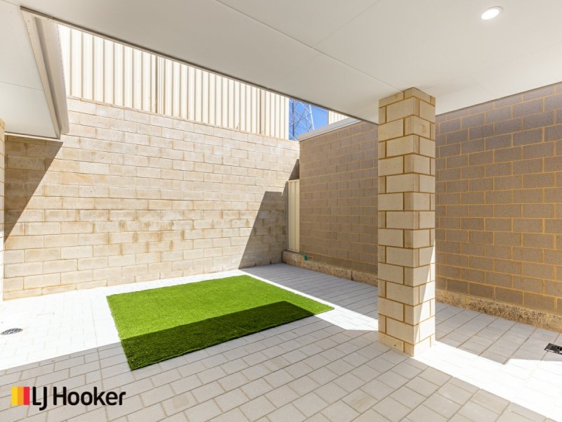 25 Lewisham Vista, Success WA 6164