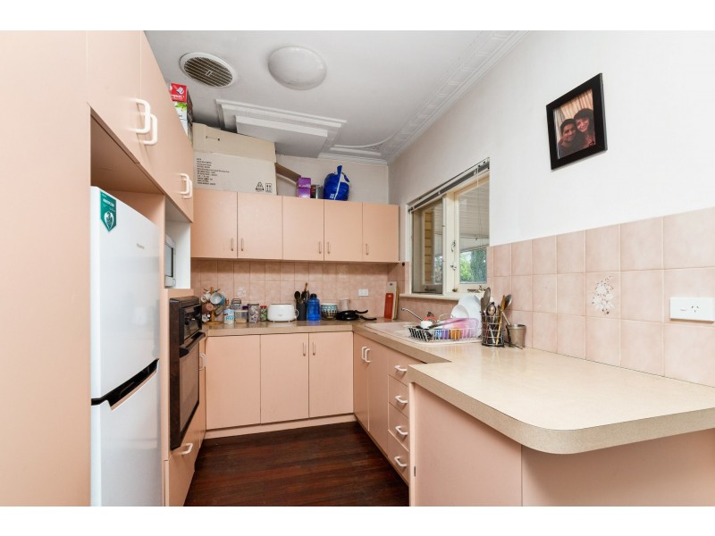 8A Veronica Street, Riverton WA 6148