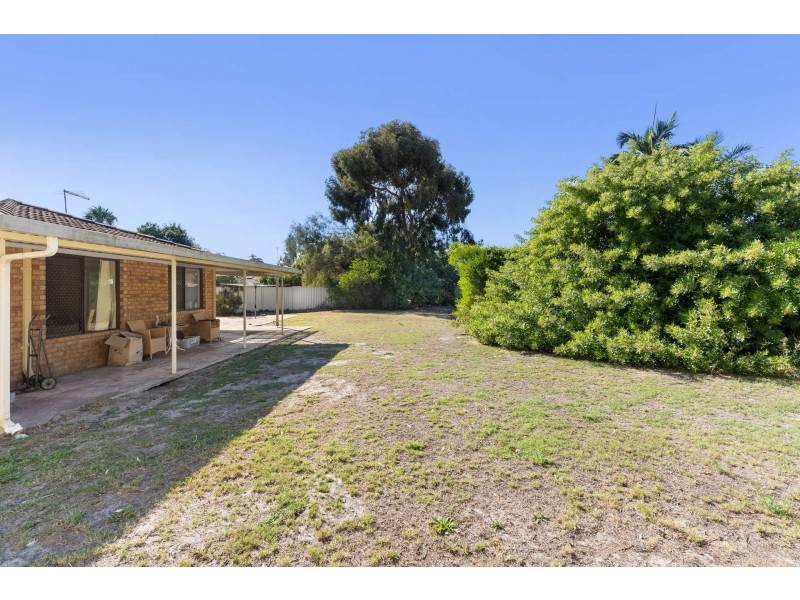 14 Eppalock Grove, South Lake WA 6164