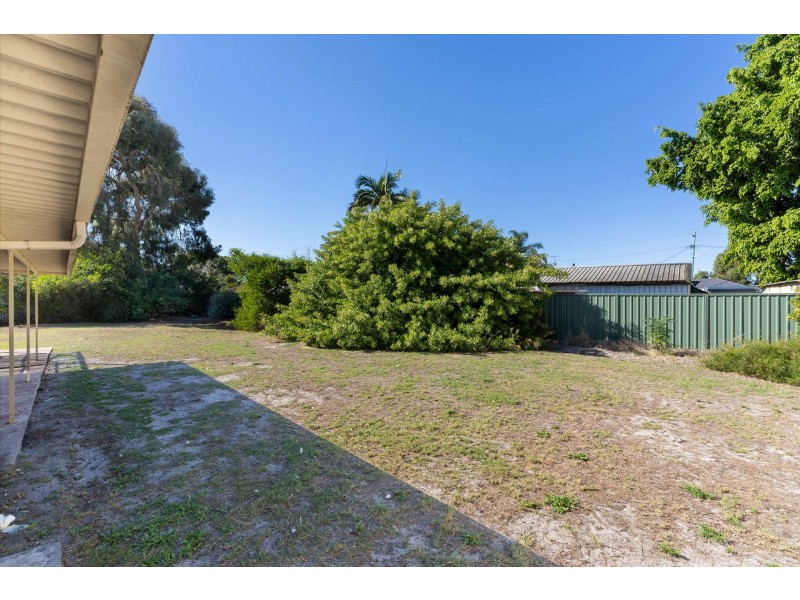 14 Eppalock Grove, South Lake WA 6164