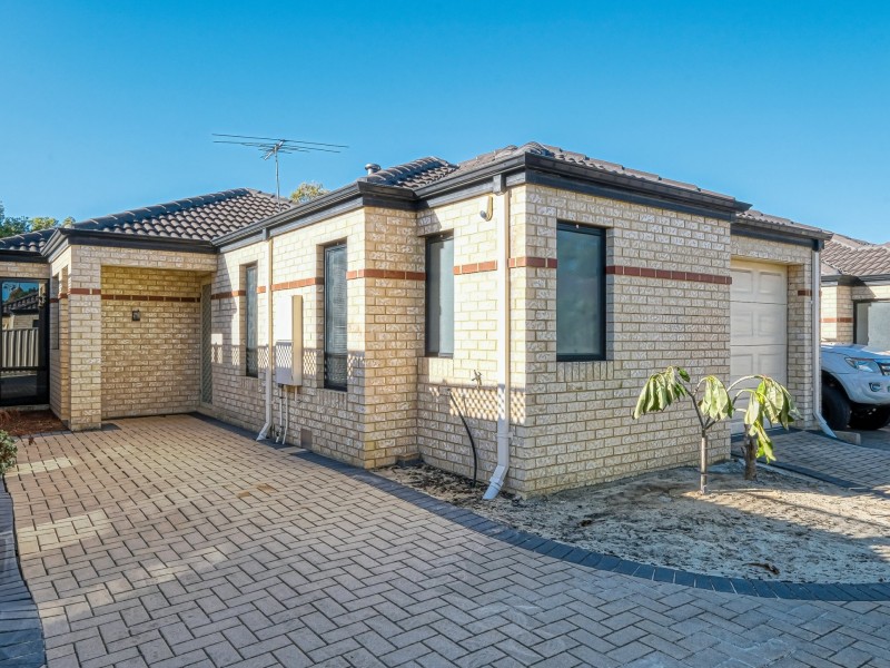 14a Arnott Court, Kelmscott WA 6111