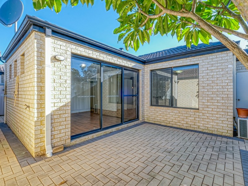 14a Arnott Court, Kelmscott WA 6111