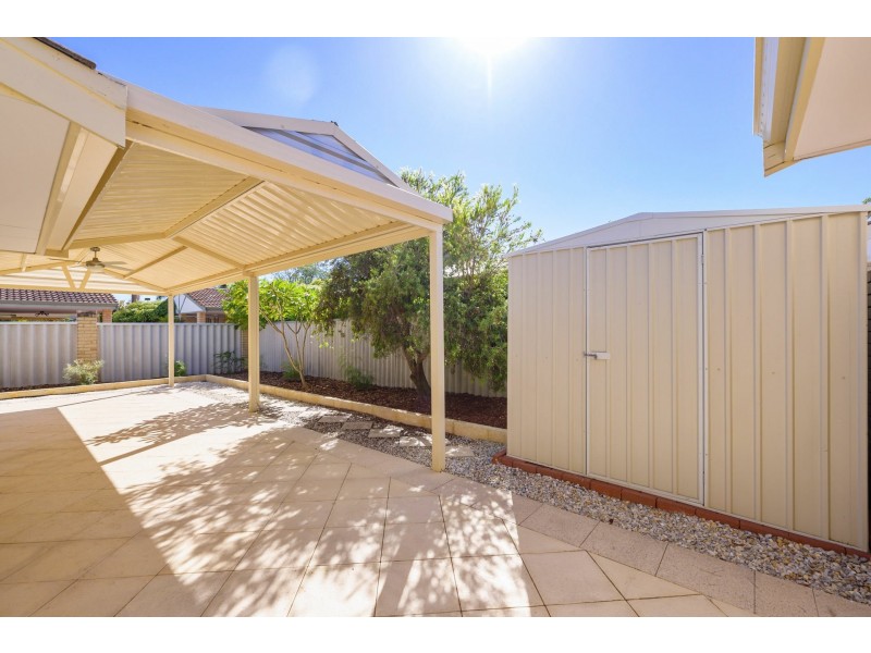 2/437B Riverton Drive East, Shelley WA 6148