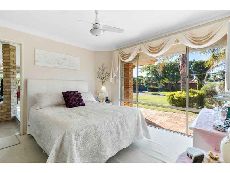 19 Hamlet Court, Bibra Lake WA 6163