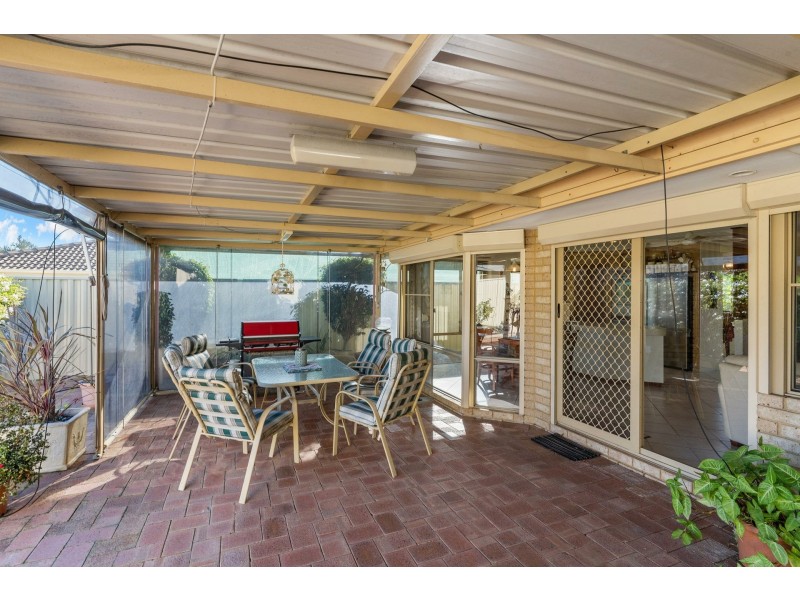 19 Hamlet Court, Bibra Lake WA 6163