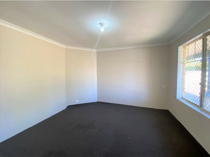 1/9 Callan Close, Waterford WA 6152