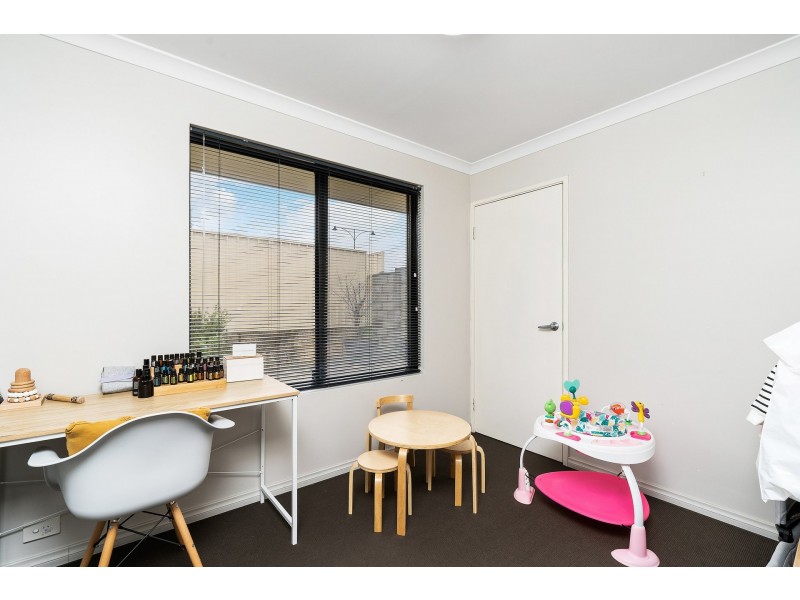 5 Lamar Court, Success WA 6164