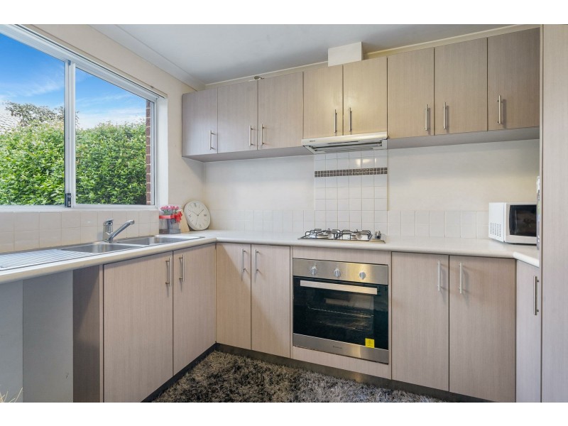 2/41 Sixth Road, Armadale WA 6112