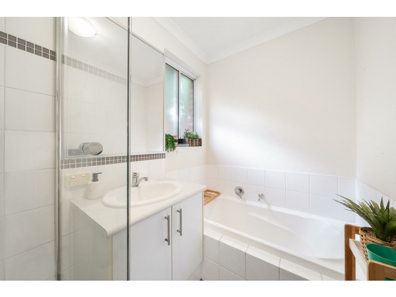 2/41 Sixth Road, Armadale WA 6112