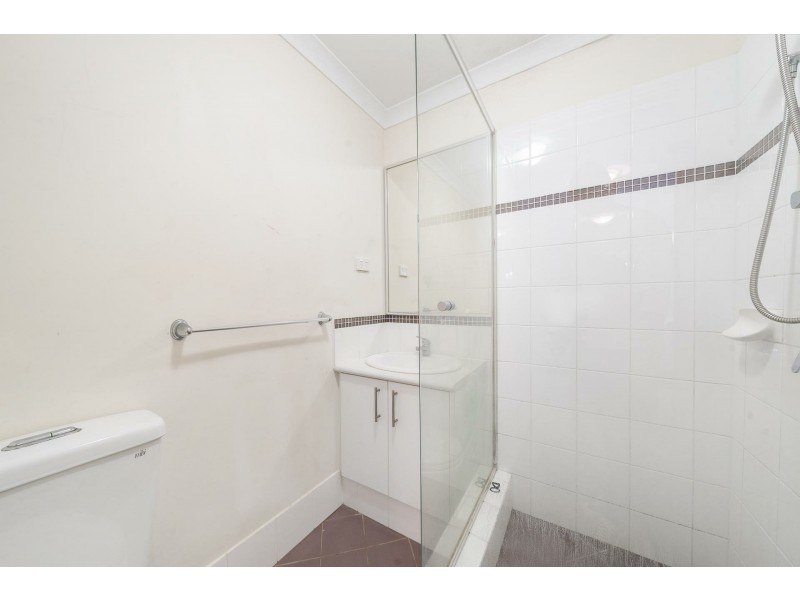 2/41 Sixth Road, Armadale WA 6112