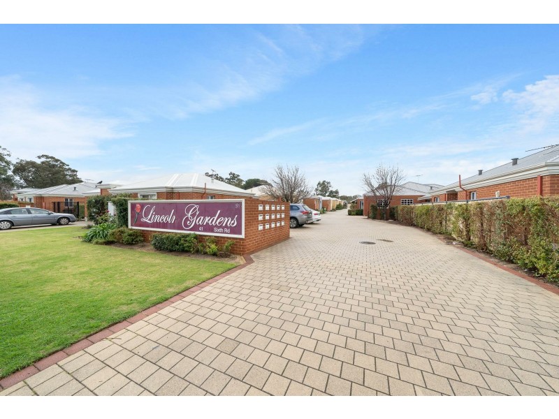 2/41 Sixth Road, Armadale WA 6112