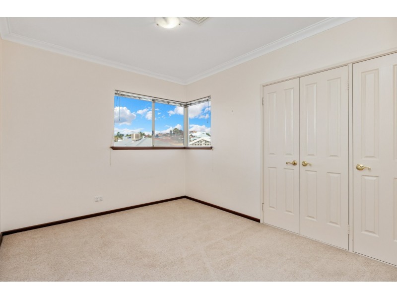 5 Picotee Mews, Coogee WA 6166