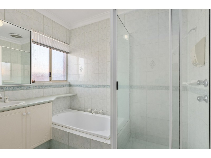 5 Picotee Mews, Coogee WA 6166