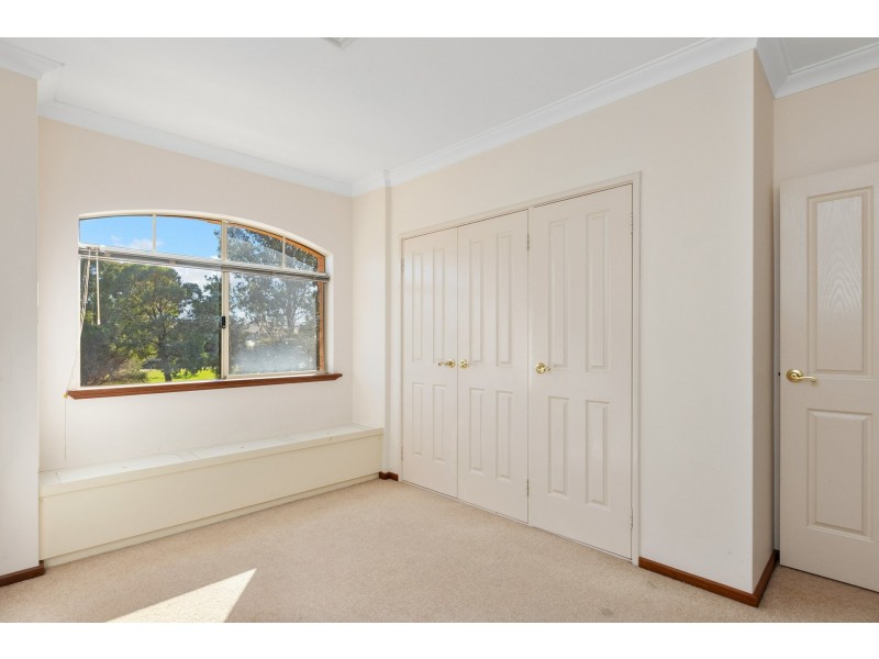 5 Picotee Mews, Coogee WA 6166