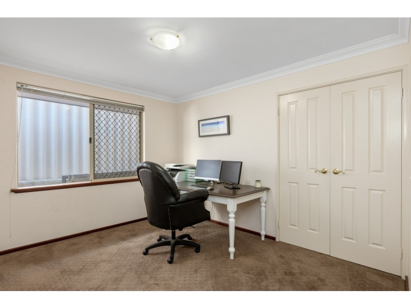 5 Picotee Mews, Coogee WA 6166