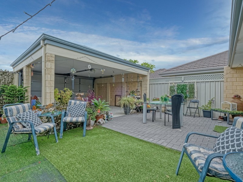 30 Thundelarra Drive, Golden Bay WA 6174
