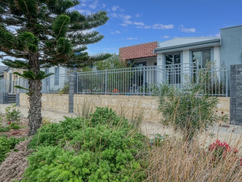 30 Thundelarra Drive, Golden Bay WA 6174