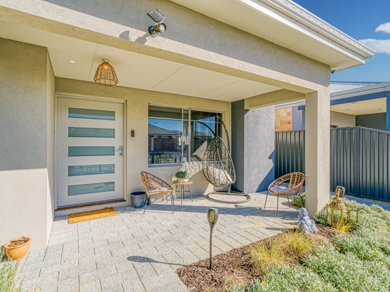 30 Yewers Drive, Champion Lakes WA 6111