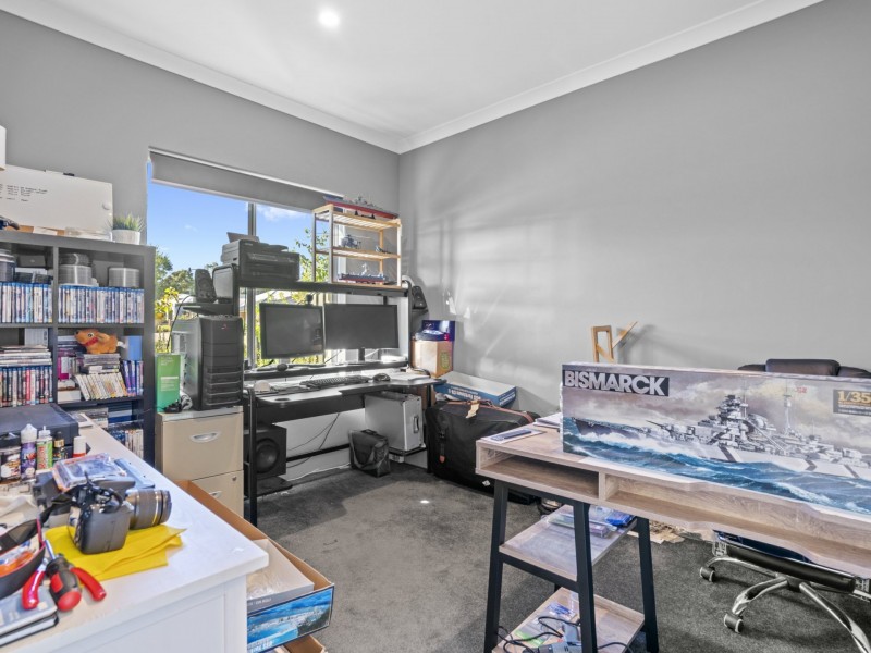 30 Yewers Drive, Champion Lakes WA 6111