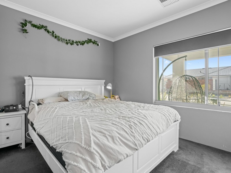 30 Yewers Drive, Champion Lakes WA 6111