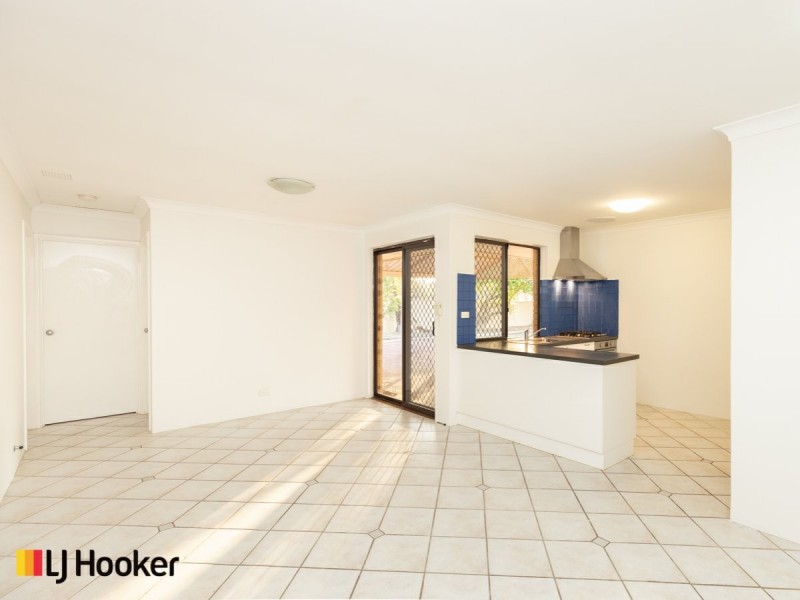 21 Trevallyn Gardens, South Lake WA 6164