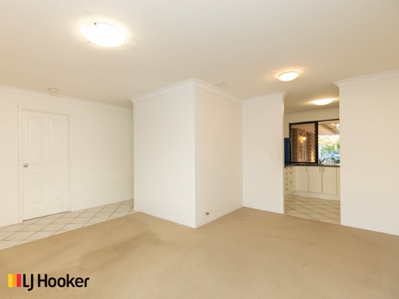 21 Trevallyn Gardens, South Lake WA 6164