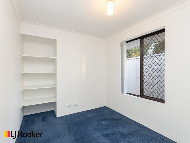 21 Trevallyn Gardens, South Lake WA 6164