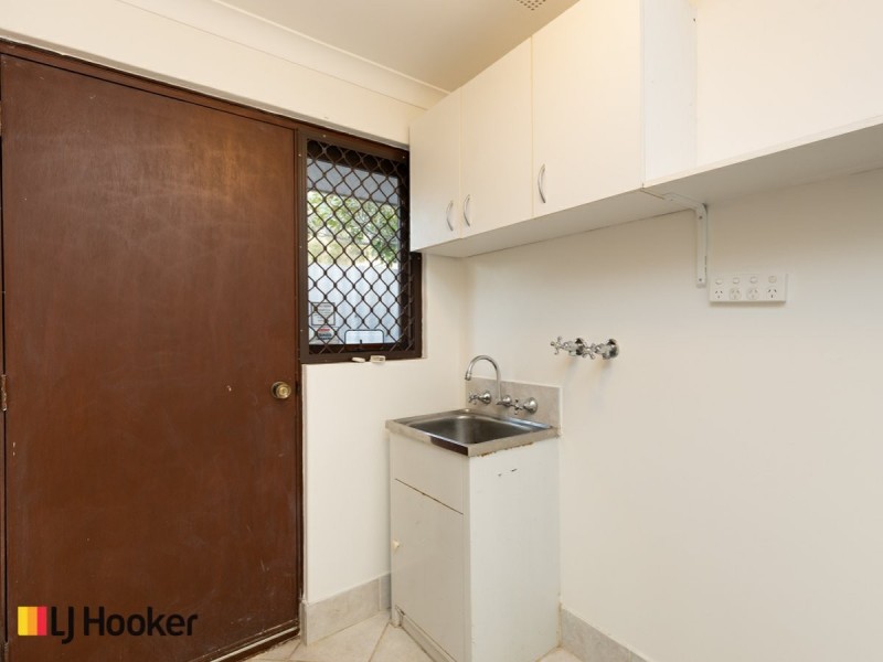 21 Trevallyn Gardens, South Lake WA 6164