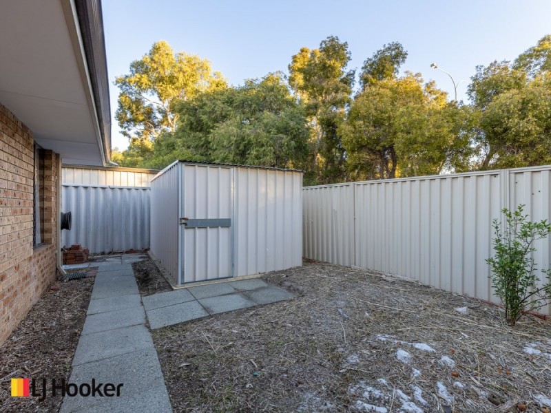 21 Trevallyn Gardens, South Lake WA 6164