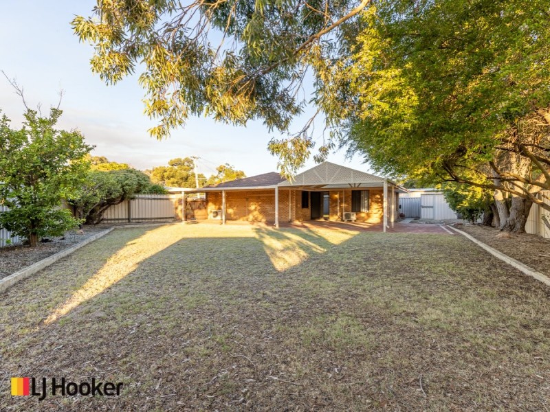 21 Trevallyn Gardens, South Lake WA 6164