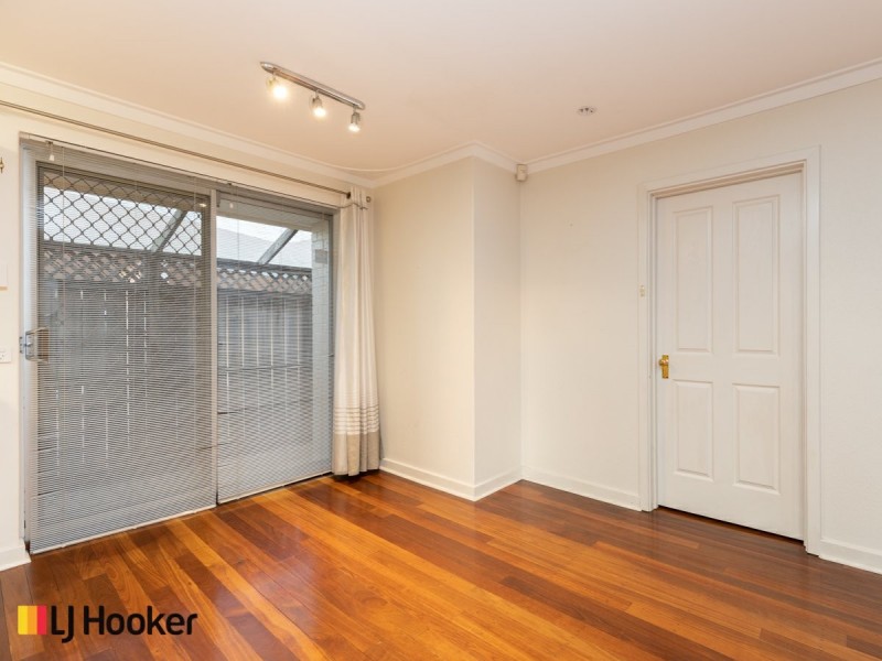 5 Hendon Place, Wilson WA 6107