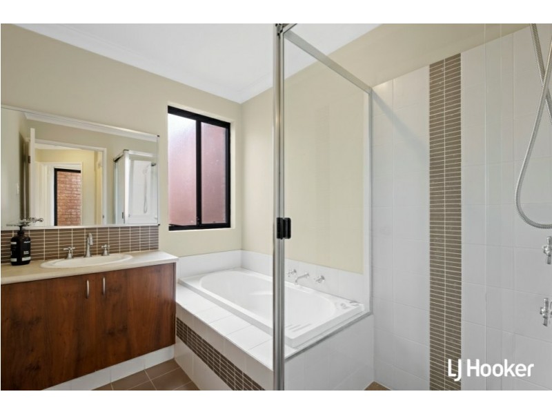 13 Albion Street, East Cannington WA 6107